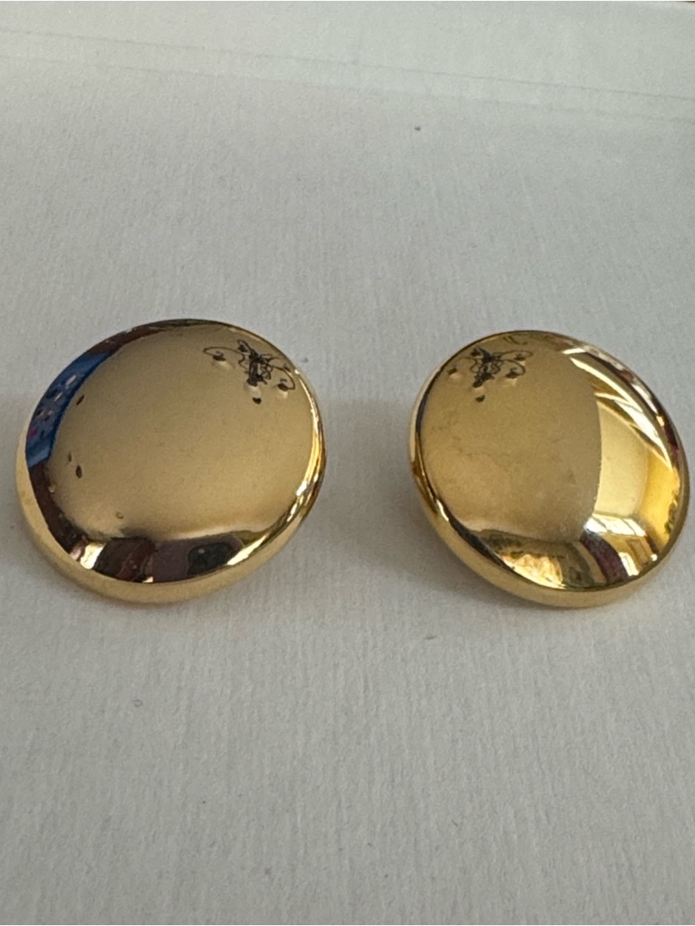 Vintage Gold Round Dome pierced Earrings